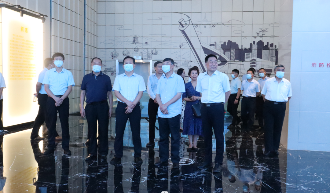 “中國物流之都”稱號復評專家組一行蒞臨順和集團參觀指導