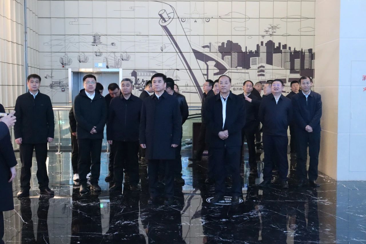 遼寧省朝陽市市長老顏武一行蒞臨順和集團參觀調研
