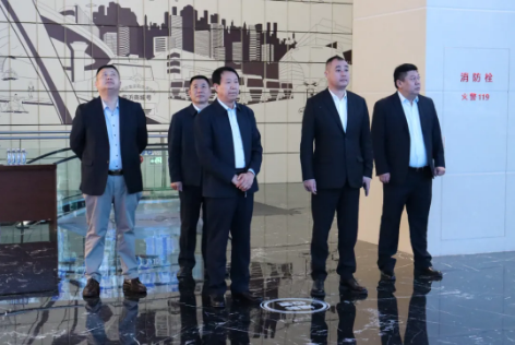 臨商銀行市中支行闞行長一行蒞臨順和國際智慧物流園參觀考察